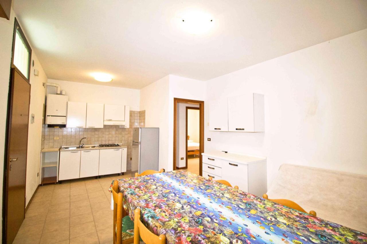 Condominio Carnelos Lido di Jesolo Kültér fotó