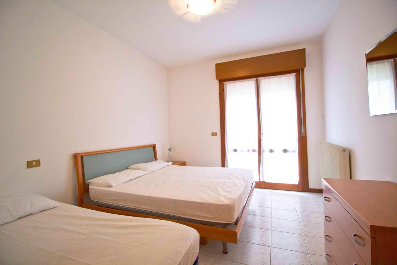 Condominio Carnelos Lido di Jesolo Kültér fotó